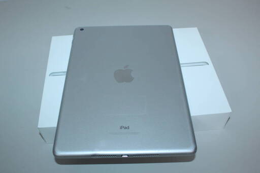 Apple iPad MP2G2J/A Model A1822 32GB シルバー Wi-Fiモデル