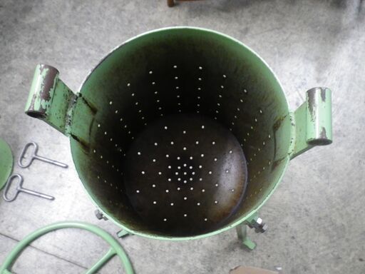 □配達可□業務用 餃子絞り器（野菜絞り器) 鉄製 厨房