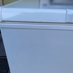 冷凍庫ストッカー 147l