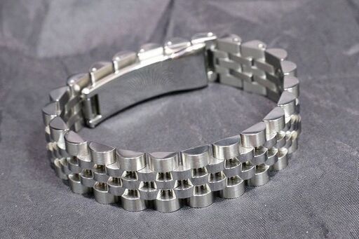 苫小牧Banana】美品 A BATHING APE BAPEX JUBILEE BRACELET ア 苫小牧Banana】美品 A BATHING APE BAPEX JUBILEE BRACELET ア
