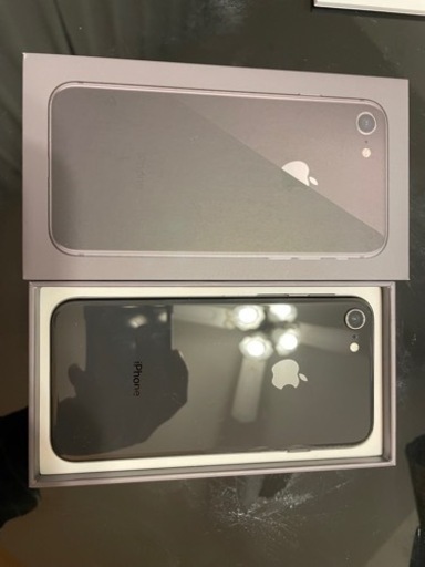 【美品】iphone 8 64GB SIMフリー アイフォン スマホ