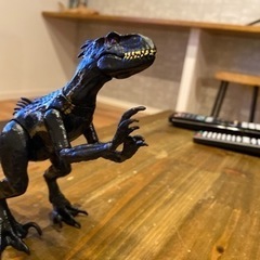 恐竜のおもちゃが欲しいです。