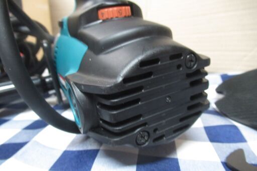 品】◇マキタ(makita) 180mm電子ポリッシャ PV7001C【柏店】 【公式 