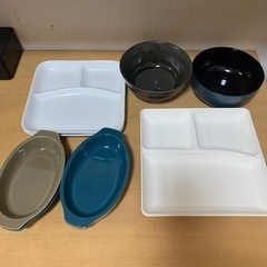 【ネット決済・配送可】食器　まとめて買い取ってくださる方いませんか？？