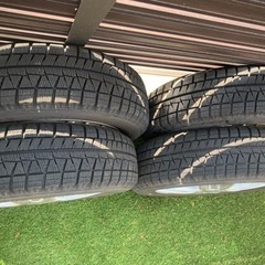 スタッドレスタイヤ（ブリヂストン）