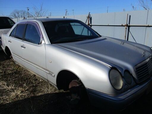 Mb 210 3アバンギャルド 走行キロ数の少ない部品取り中古車書類付き ウミ 神栖のｅクラスの中古車 ジモティー
