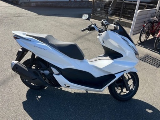 PCX 現行型JK05 白 走行～1500Km