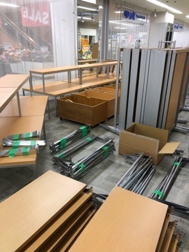 店舗什器　総額200万円分
