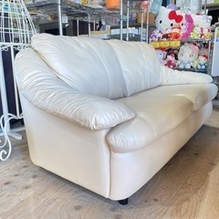 ⭐︎美品⭐︎3人掛けレザーソファ（クリーム系）【C4-114】