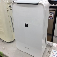 M-42【ご来店いただける方限定】SHARPの除湿機です