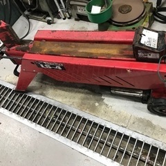 【中古】トヨトミ油圧式薪割り機はLS-4 