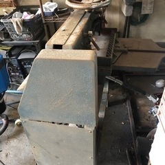 断裁機　紙類の切断　切断加工　製本