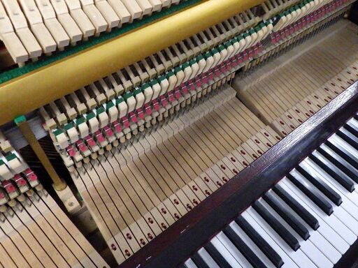 中古アップライトピアノ クリストフォリ C126 高さ127cm 製造番号186***