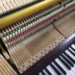 中古アップライトピアノ クリストフォリ　C126 高さ127cｍ 製造番号186***