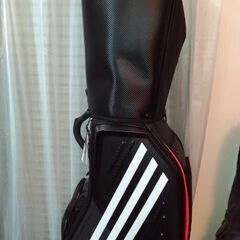 新品 アディダス ゴルフ メンズ ツアー モールドデザイ キャディバッグ 9.5型 GUW08 未使用