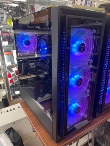 自作ゲーミングPC HDD：4TB メモリ：64GB CPU：i3-10100 マザボ：ASUS