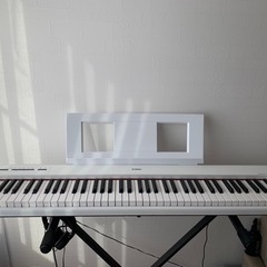 電子ピアノ　YAMAHA