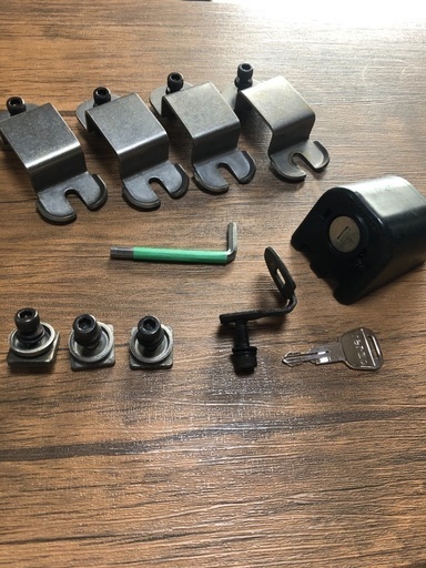 terzo ルーフボックス取り付け金具