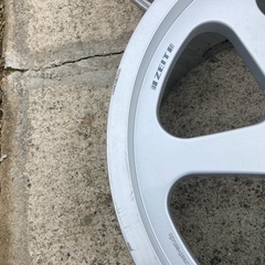 【18インチ】ZEIT バージョンR  珍しいリム有り