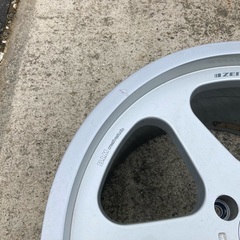 【18インチ】ZEIT バージョンR  珍しいリム有り