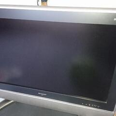 テレビ  おそらく32型