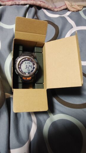 カシオ プロトレック 腕時計　未使用品　　２９９００円→10000円