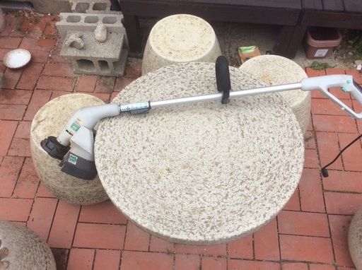 電動草刈機