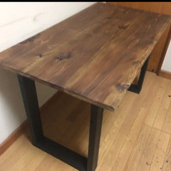 大特価 W150サイズ 無垢材ヴィンテージ調ダイニングテーブル 近場配送無料。