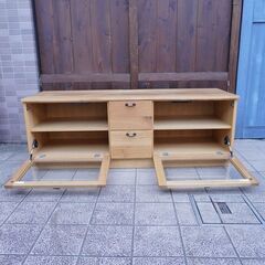 飛騨高山の家具メーカー キツツキマークの飛騨産業(HIDA)。森のことば