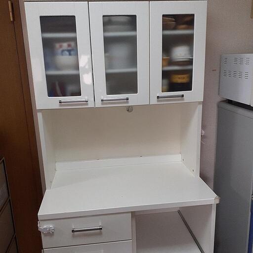 新しい 食器棚 キッチンボード　ニトリ キッチン収納