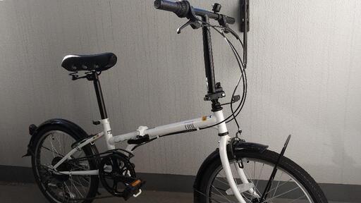 【中古美品】FIAT(フィアット) FDB206L 20インチ 折りたたみ自転車 オートライト/フロントバスケット/後輪リング錠/シマノ6段変速機標準装備\n\n