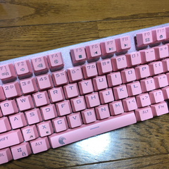 2500円→値下げ1500円ゲーミングPCキーボード　ピンク