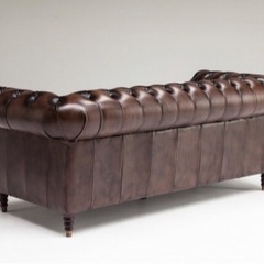 3人掛け総革張りソファー　バッキンガム　チェスターフィールド調 本革 高級 リビング 応接室 社長室 イギリス 英国風 アンティーク ヴィンテージ ブラウントリプルソファ 3P バッキンガム革