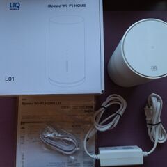 au Speed Wi-Fi HOME L01 ホームルーターの画像