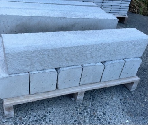 コンクリートブロック庭花壇diy縁石 Tom 竪堀のその他の中古あげます 譲ります ジモティーで不用品の処分 コンクリートブロック庭花壇diy縁石 Tom 竪堀のその他の中古あげます 譲ります ジモティーで不用品の処分