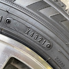 ダイハツ軽純正　スタッドレス　4本セット