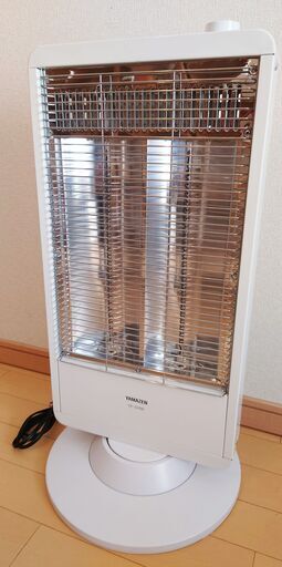 山善 遠赤外線カーボンヒーター(900W/450W 2段階切替) 首振り機能不可・ホワイト DC-S096(W)