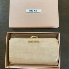 【取引中】miumiu 長財布