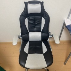 【ネット決済・配送可】椅子（チェアー）　ゲーミングチェア