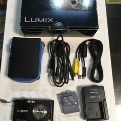 デジタルカメラ　LUMIX