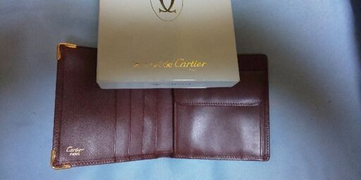 Cartier】未使用二つ折り財布