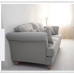 フレンチ 3人掛け　ソファ 木脚　モビリグランデ