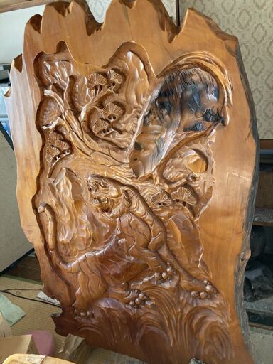 中国？ 1枚板 木彫り 彫刻 虎 松 インテリア 置物 飾り 中国美術