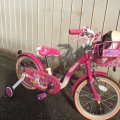 【ネット決済】ミニーマウスの子供用自転車、ヘルメット付き