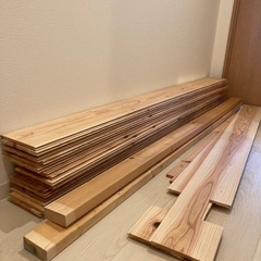 【お取引中】杉板　床材　木材　端材