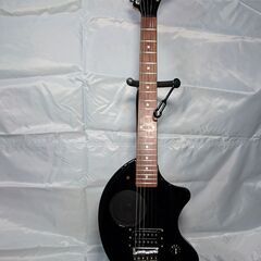 【アンプ内蔵ぞうさんギター】フェルナンデス　ZO-3 19 W/SC