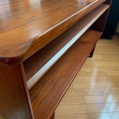 デンマーク製の両袖デスク　Svend Aage Madden（スヴェンド アジ マドセン）デザイン  ビンテージ北欧家具