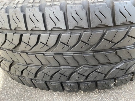 中古タイヤ265/65R17 112H 4本セット
