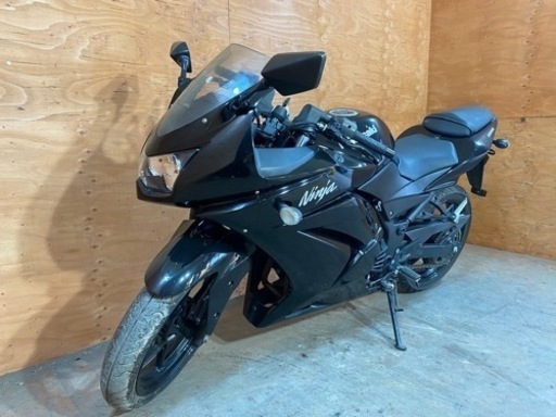 ☆お支払総額 16.8万円☆ カワサキ ニンジャ250R EX250K 外観良好♪ 低走行！2000キロ台！ 激安ニンジャ！カスタムベースにも♪ 関東圏内即日配送可能です！