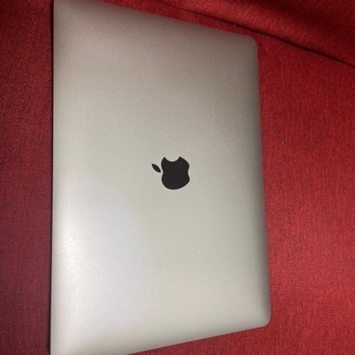 こちら2020モデルのMacBook Air M1になります